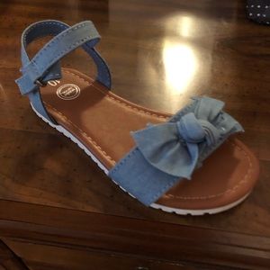 Girls sandals